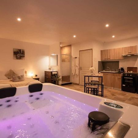 Gites Spa De Charme L Etoile Spa Бейнак-э-Казенак Экстерьер фото