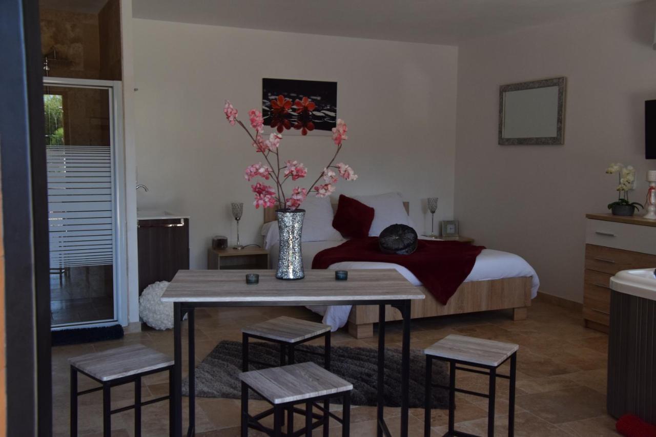 Gites Spa De Charme L Etoile Spa Бейнак-э-Казенак Экстерьер фото