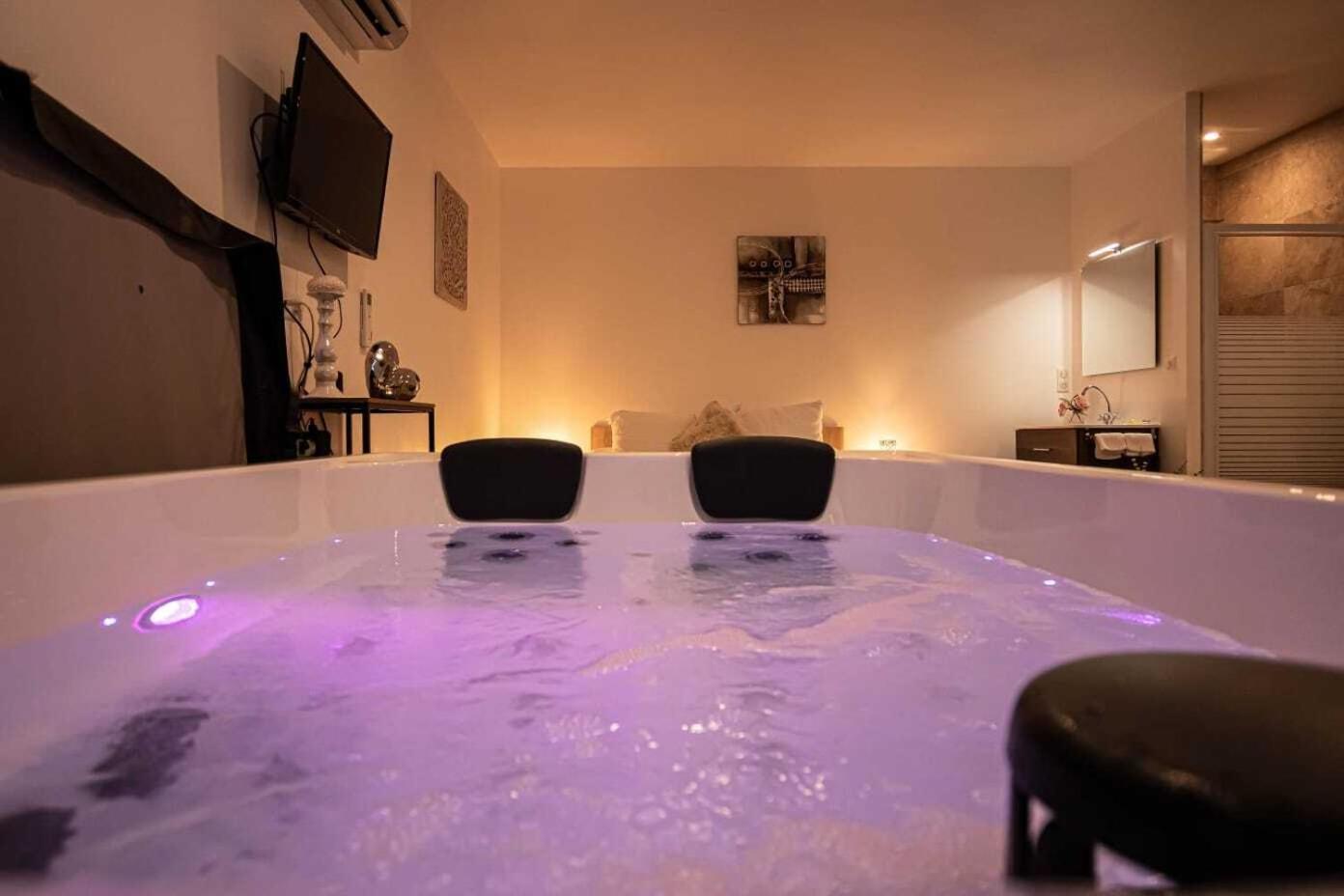 Gites Spa De Charme L Etoile Spa Бейнак-э-Казенак Экстерьер фото